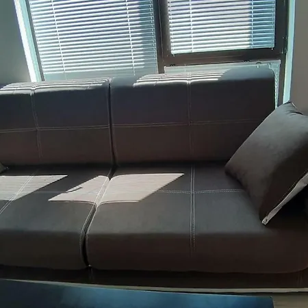 شقة Red *